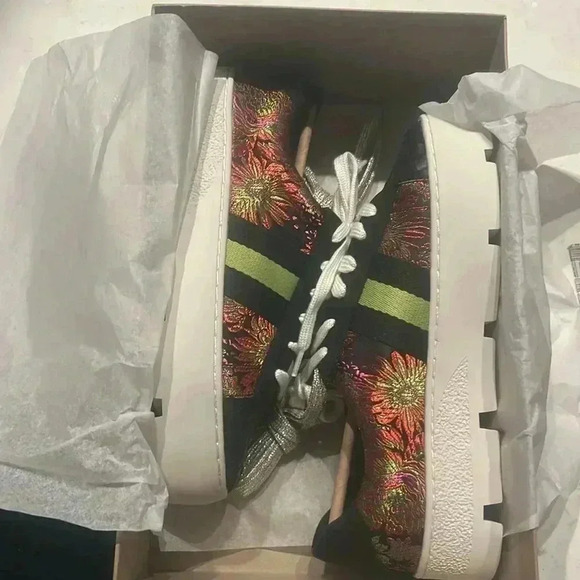 NEW WITH BOX JOHNNY WAS DOWNTOWN JACQUARD SNEAKER - Picture 5 of 10